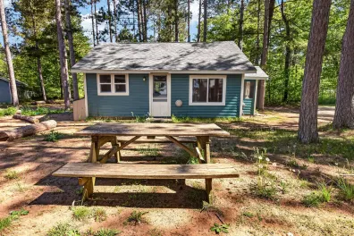 Upper Gresham Lake house picture
