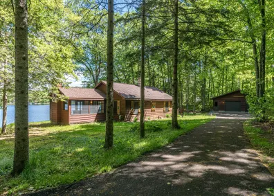 Little Carr Lake house picture