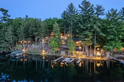 Tomahawk Lake house picture