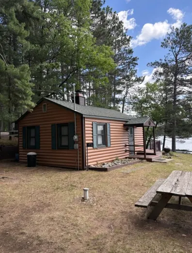 Minocqua Lake house picture