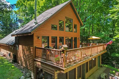 Big Lake (L) house picture