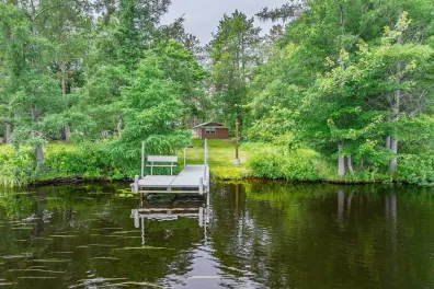 Third Lake house picture