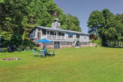 Little Arbor Vitae house picture