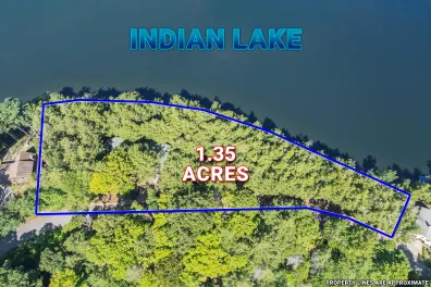 Indian Lake house picture