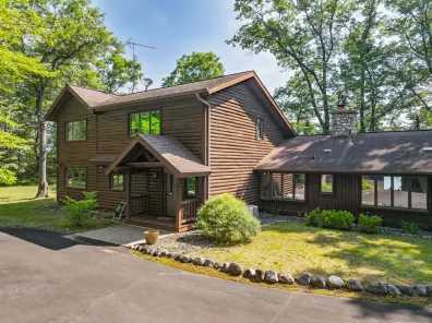 Crawling Stone Lake house picture