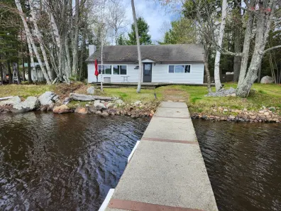 Solberg Lake house picture