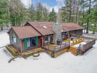 Crystal Lake house picture