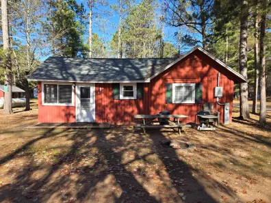 Pickerel Lake (N) house picture