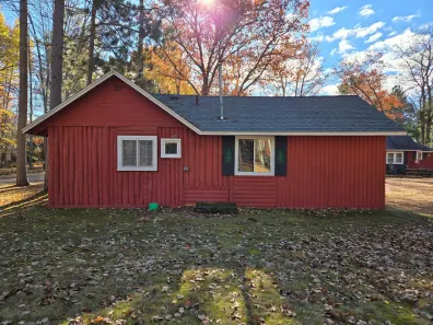 Pickerel Lake (N) Property 8698 Guest Rd Photo 2