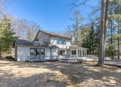 Minocqua Lake house picture
