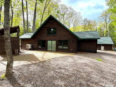 Island Lake house picture