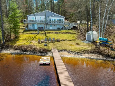 Undocumented Lake house picture