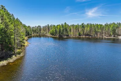 Undocumented Lake house picture
