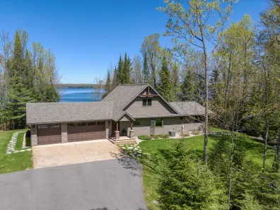 North Twin Lake house picture