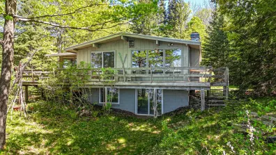 Armour Lake house picture