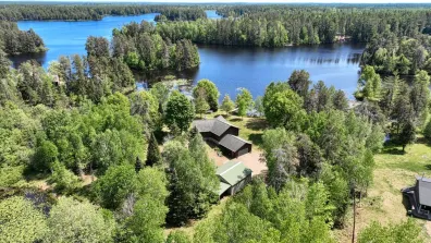 Picture 1 - Killarney Lake Property 11303 Killarney Bay Dr