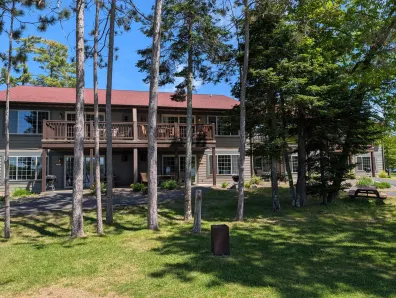 Duck Lake house picture