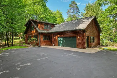 Picture 1 - Carpenter Lake Property 3287 Knotty Pine Tr