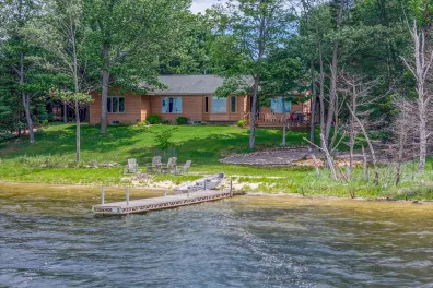 Spirit Lake (ER) house picture