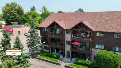 Minocqua Lake house picture