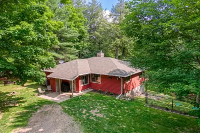 Virgin Lake house picture