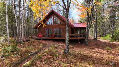 Rock Lake house picture