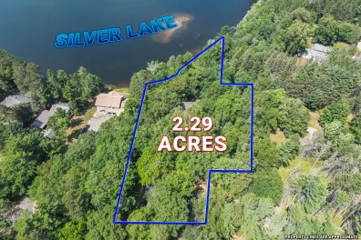 Undocumented Lake Property 326 Capich Dr Photo 2