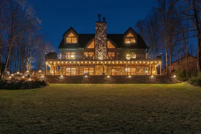 Chain Lake house picture