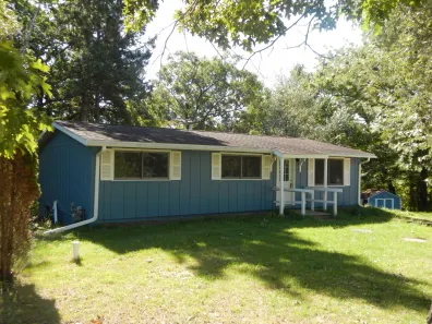 Squash Lake house picture