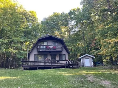 Bishop Lake house picture
