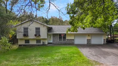 Arrowhead Lake house picture