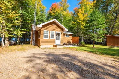 Sand Lake house picture