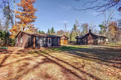 High Lake house picture