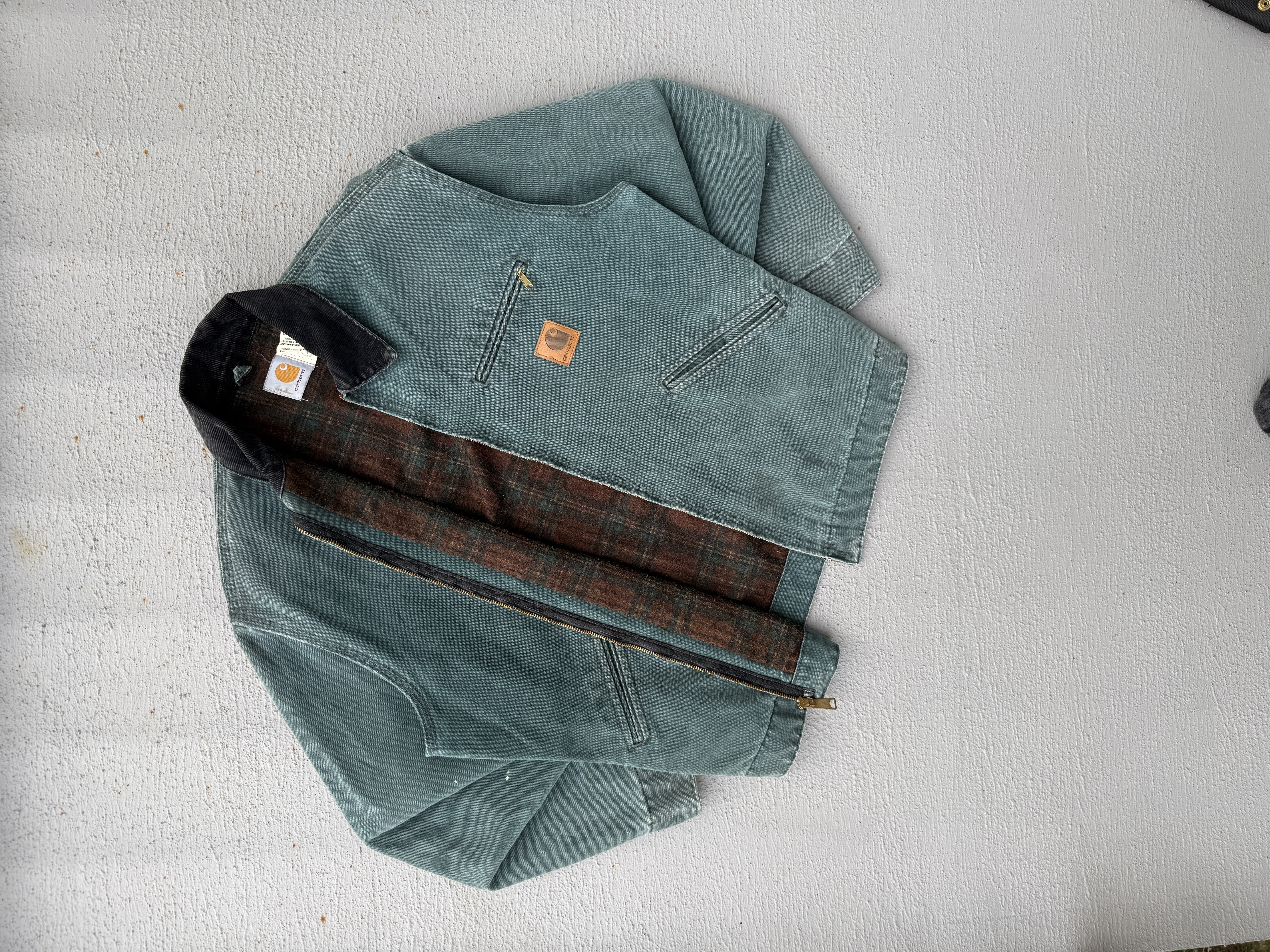 J43 - Sandstone Duck Detroit
