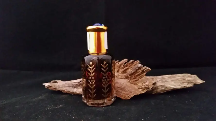 Agarwood Oil A Comprehensive Guide to Its Benefits, Uses, and Risks 11 Agarwood Oil A Comprehensive Guide to Its Benefits, Uses, and Risks