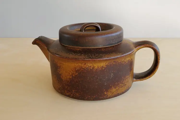 The Charm of Vintage Teapots A Guide to Buying and Collecting Antique Teapots 11 The Charm of Vintage Teapots A Guide to Buying and Collecting Antique Teapots