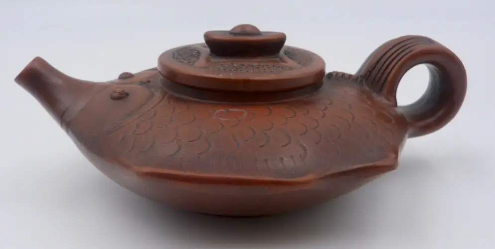 The Charm of Vintage Teapots A Guide to Buying and Collecting Antique Teapots 13 The Charm of Vintage Teapots A Guide to Buying and Collecting Antique Teapots