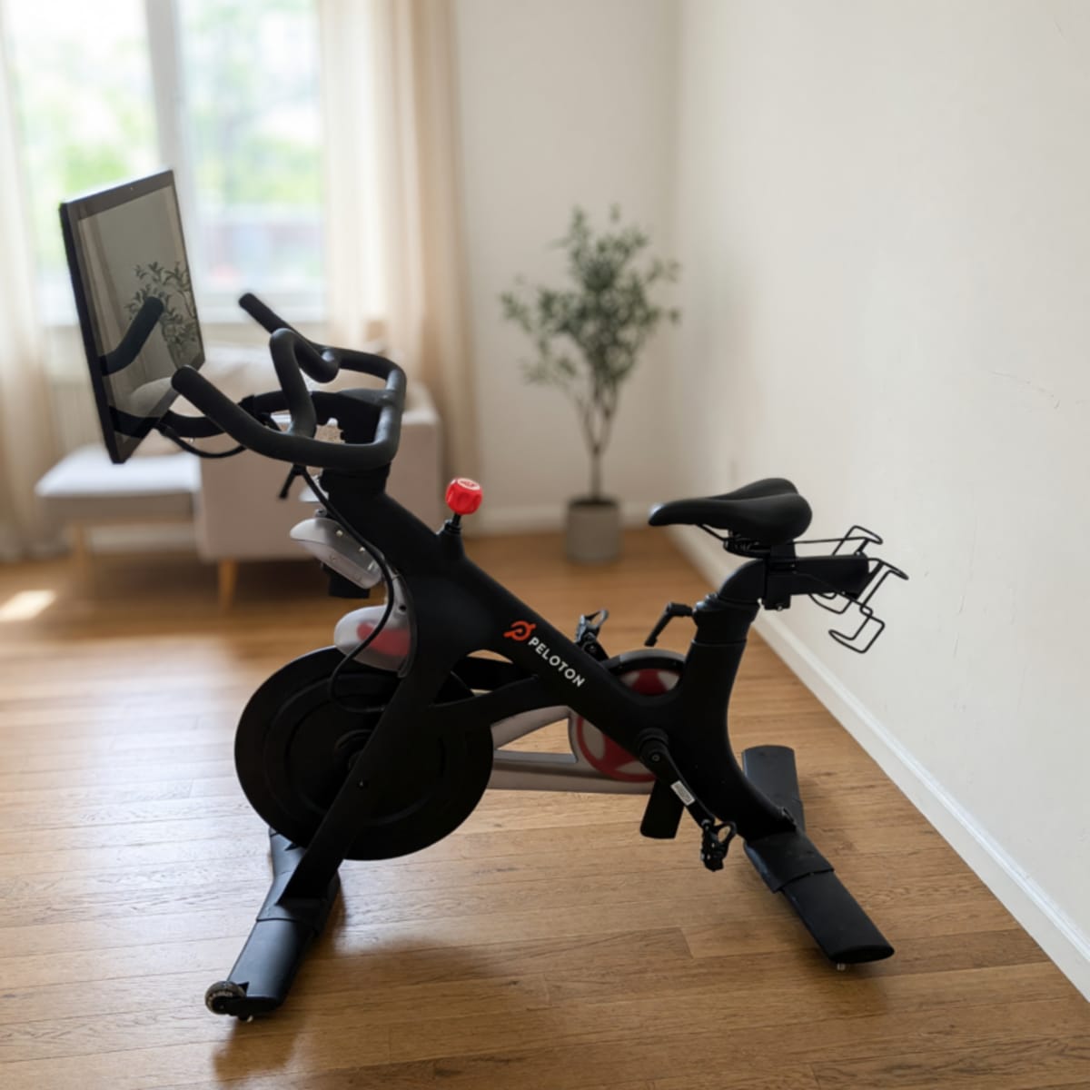 Peloton Bike 2nd Gen 2021 – 124 Rides – Brooklyn, NY