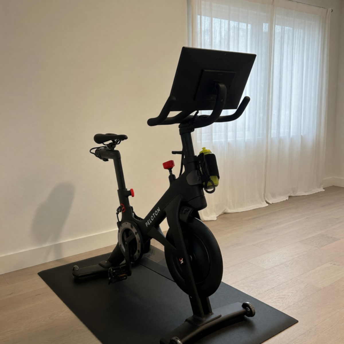 Peloton Bike 3rd Gen 2022 – 15 Rides – Denver