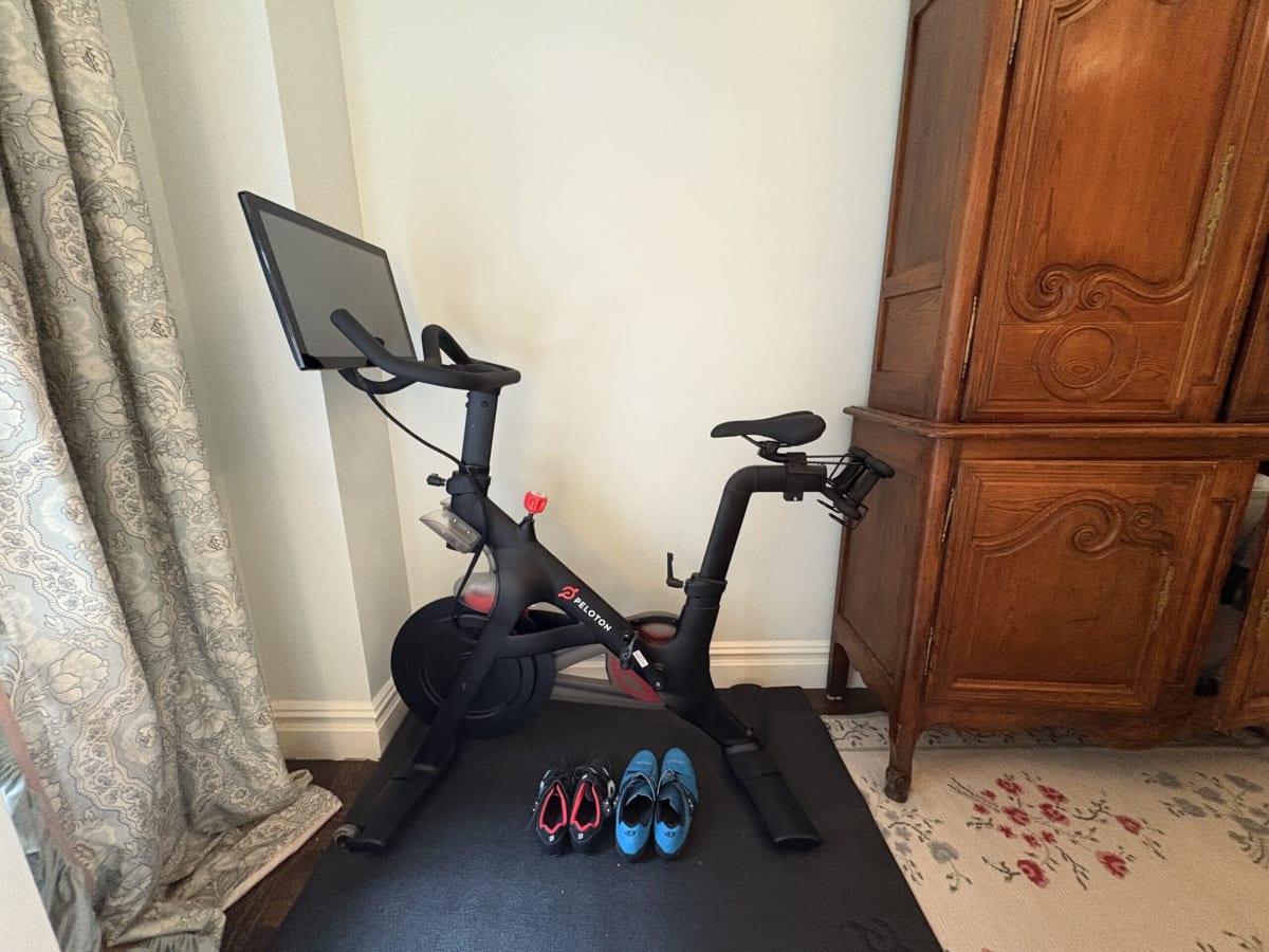 2021 Peloton Bike 3rd Gen – 38 Rides, Great Condition – New York, NY