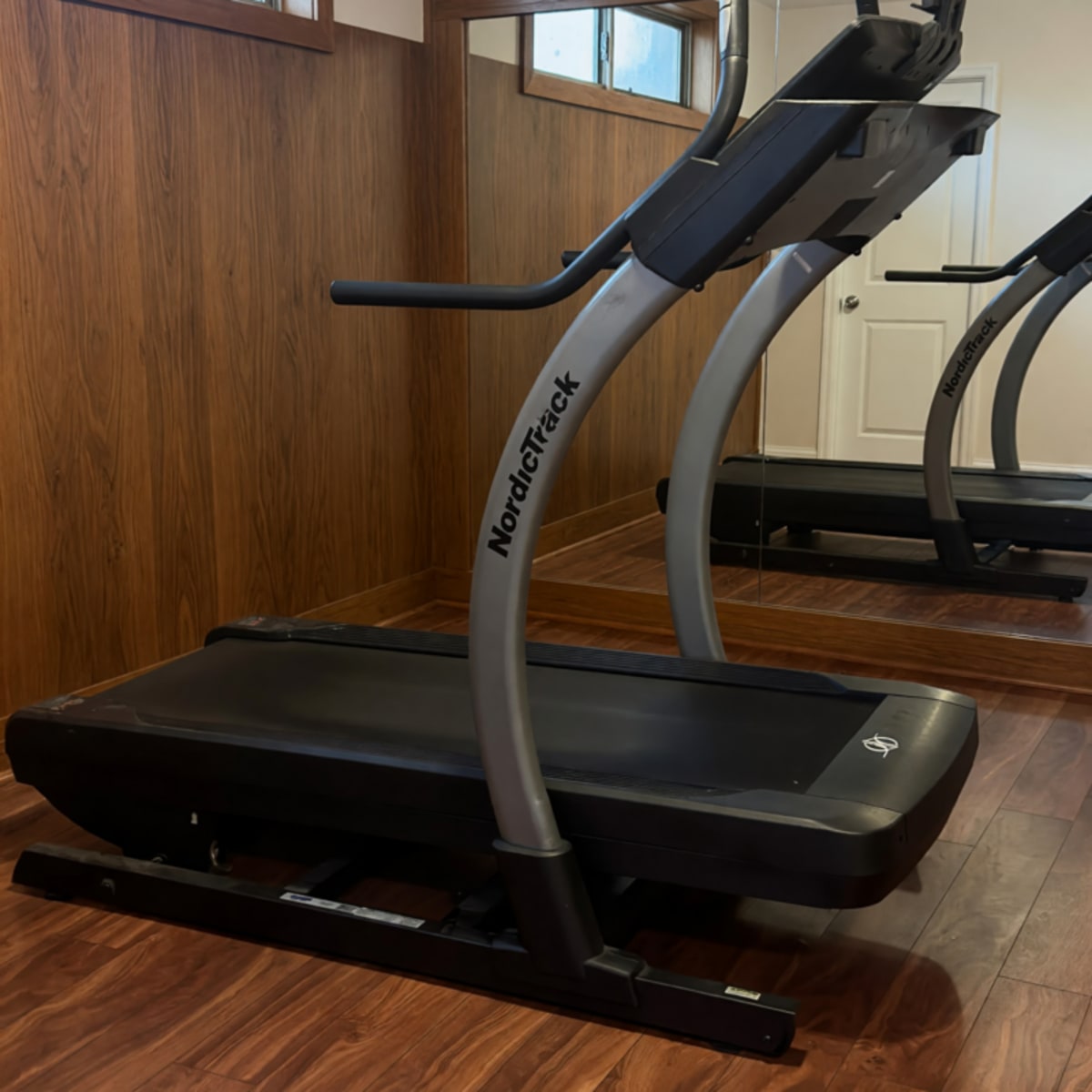 2019 NordicTrack C990 Treadmill Used Good Condition Low Mileage – Triangle, VA