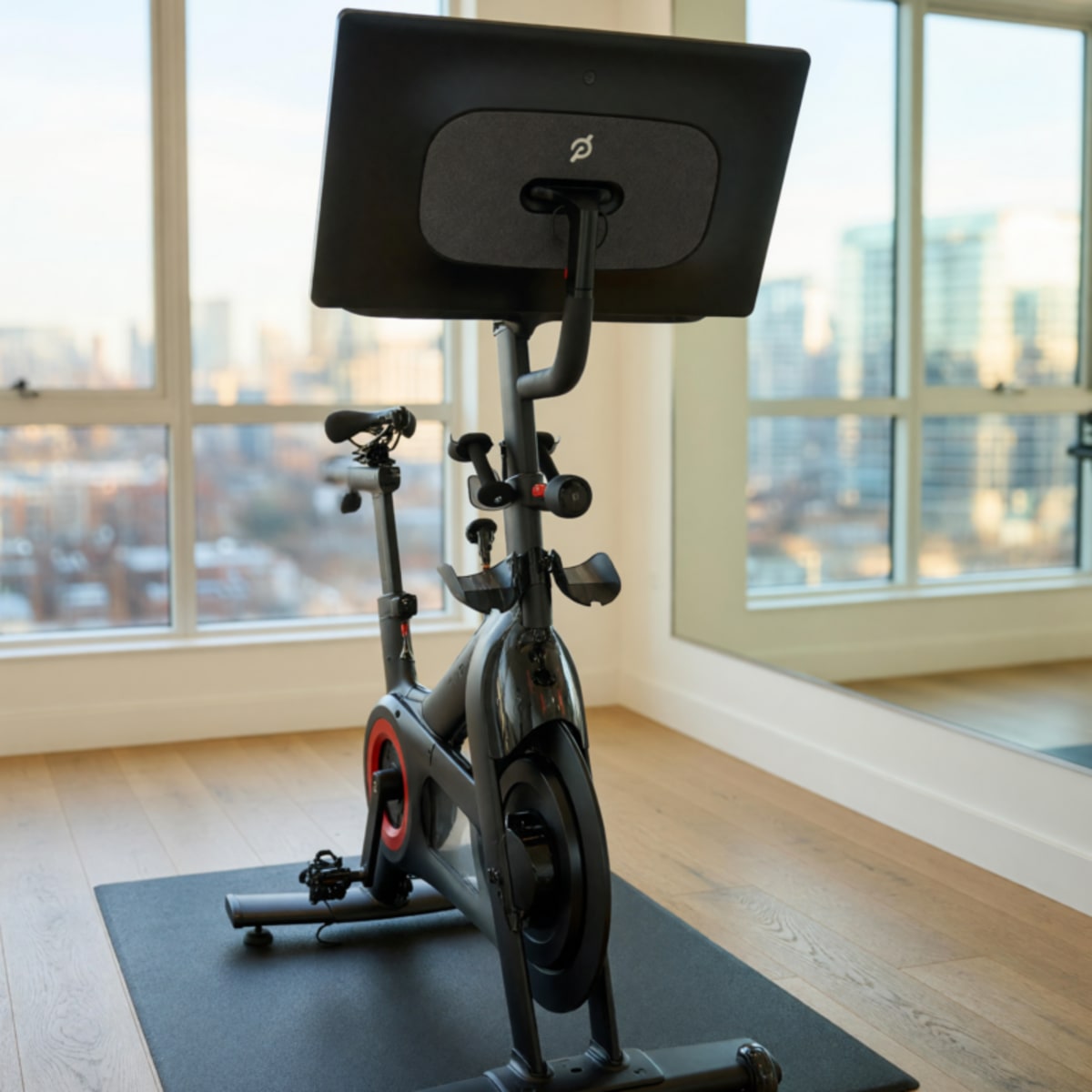 2020 Peloton Bike Plus in Excellent Condition with Minimal Use – El Cajon, CA