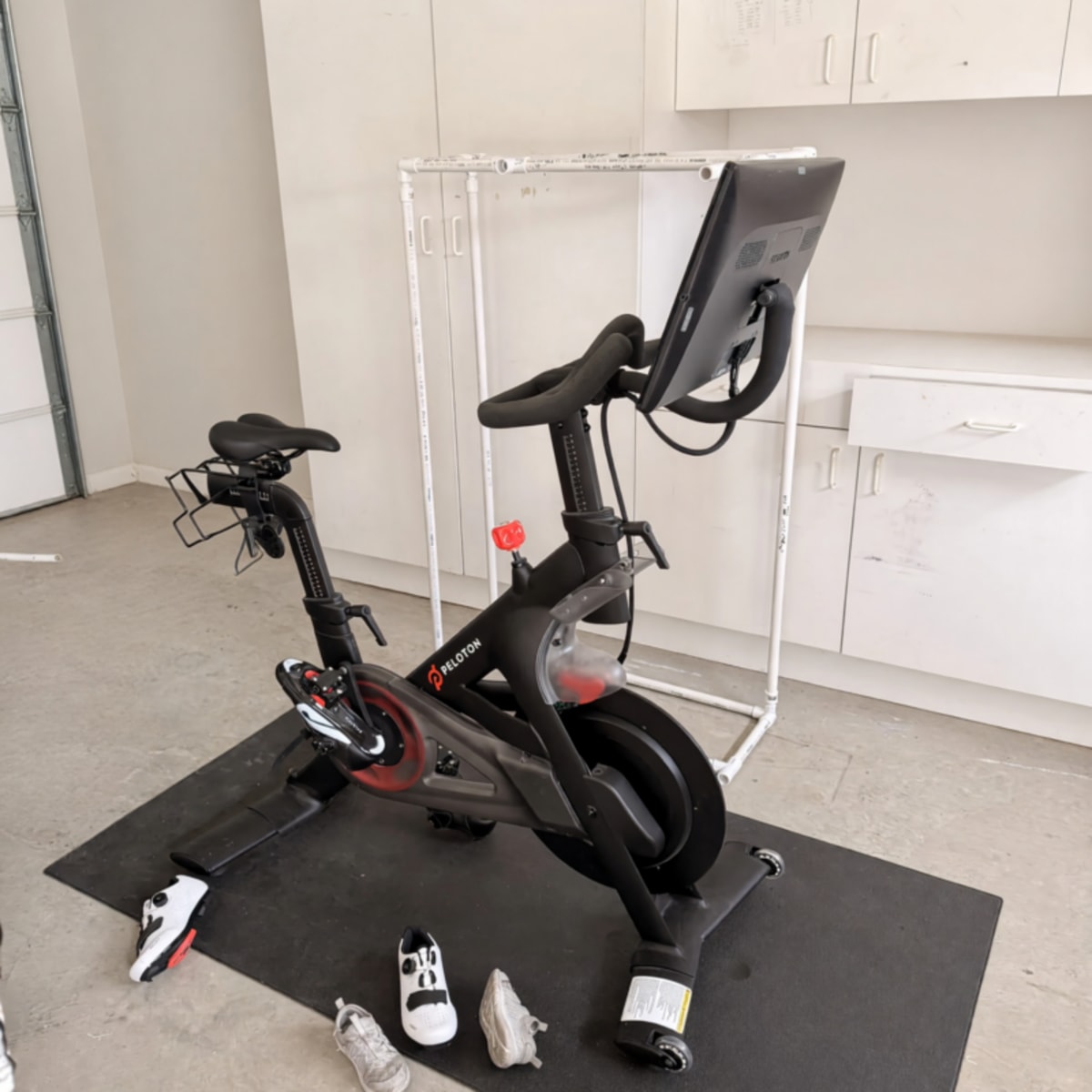 2021 Peloton Bike 2nd Gen Excellent Condition Low Usage – San Diego, CA