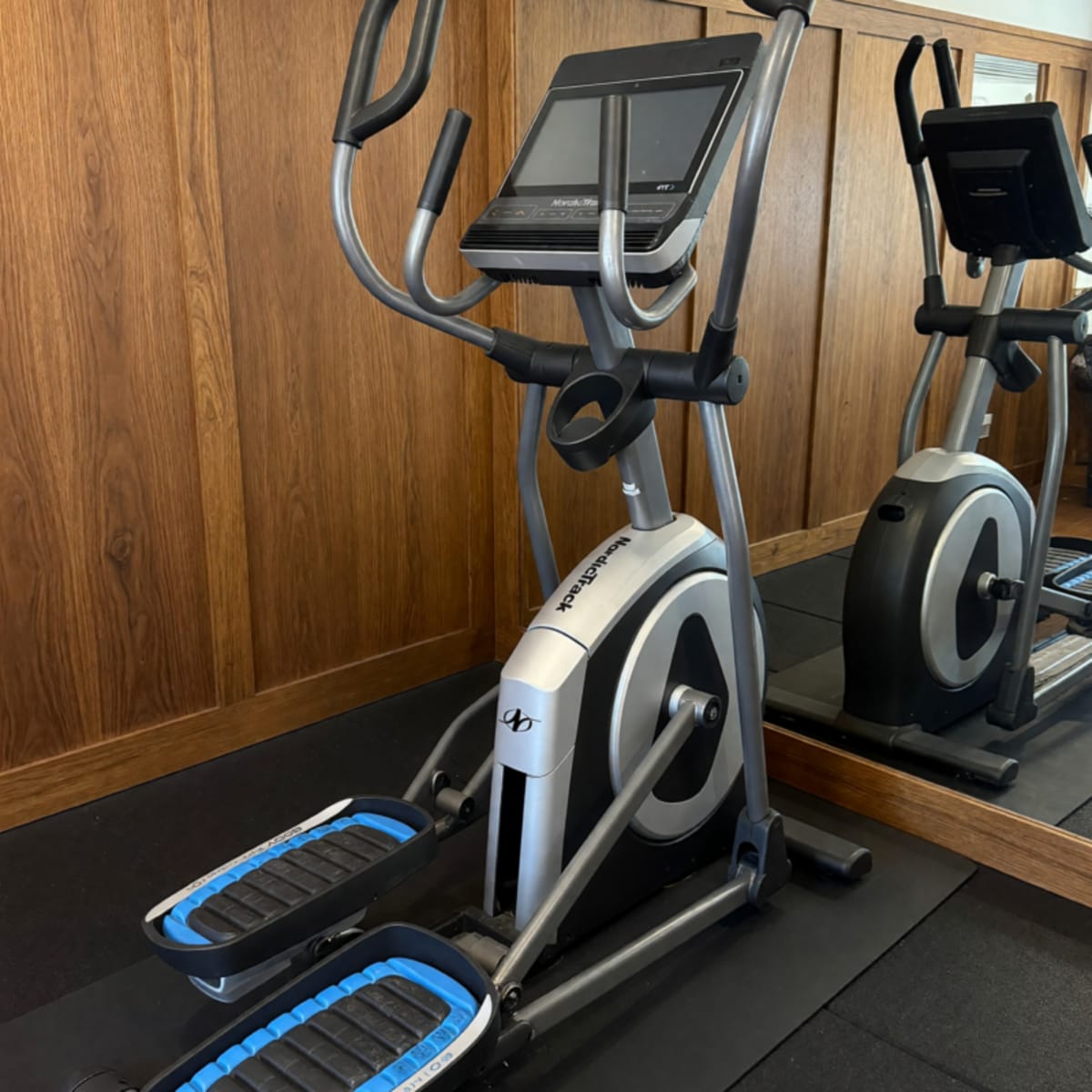 2022 NordicTrack Smith Machine 14.9 Moderately Used Home Gym Equipment – Southampton, PA
