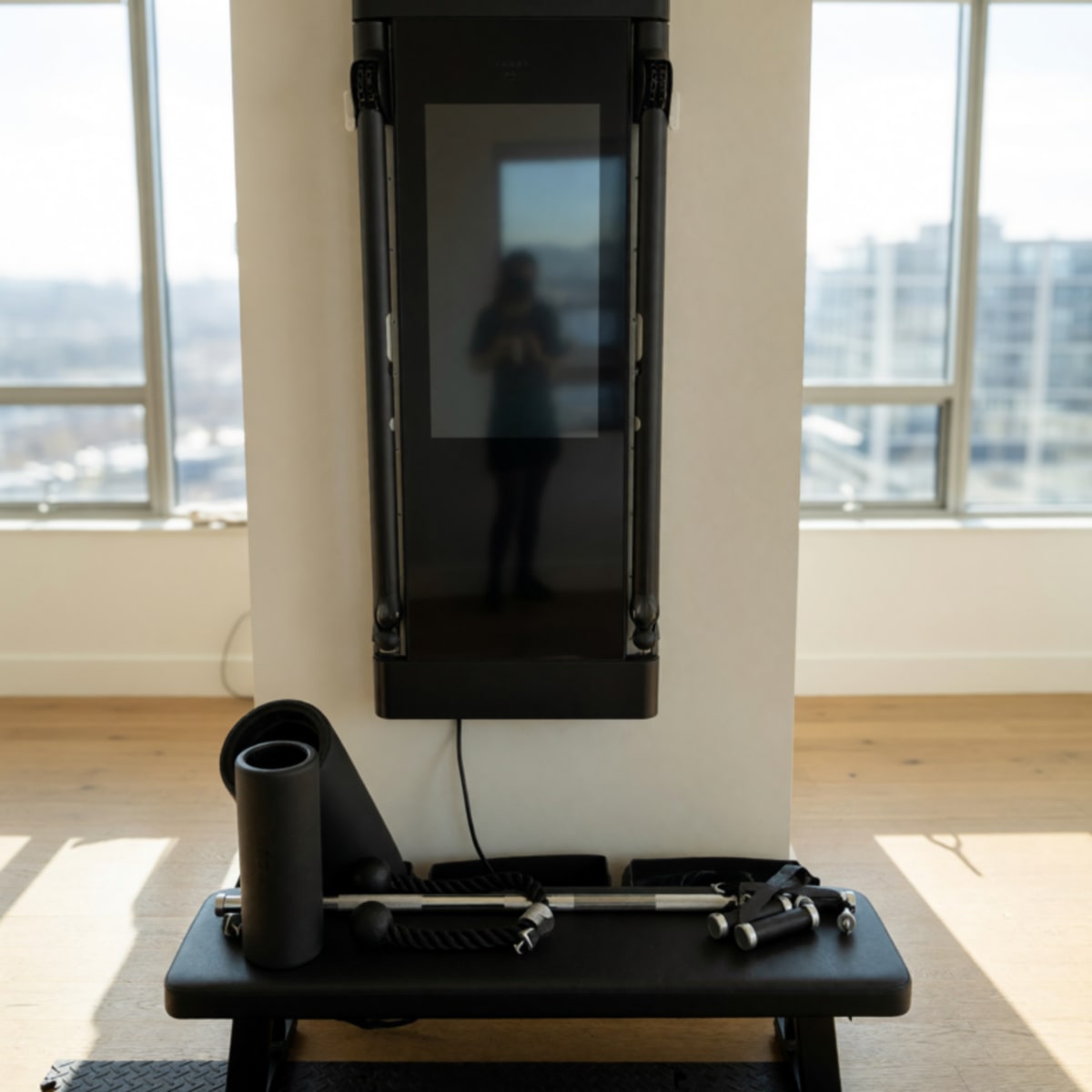 2022 Tonal Home Gym Very Good Condition with Smart Accessories – Portland, OR