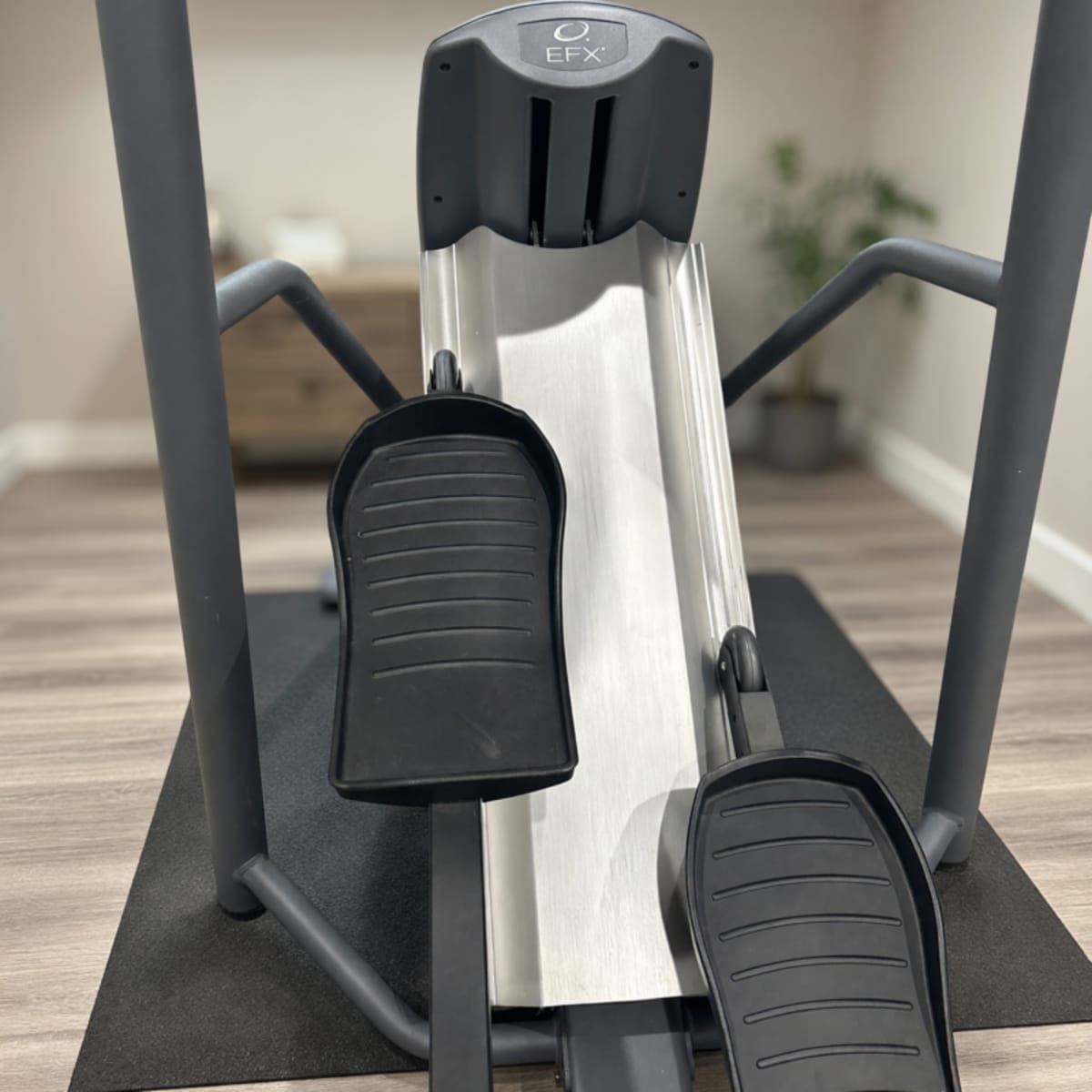 2012 Like New Precor Efx 5.17io Elliptical with Pad and Heart Monitor – Denver, CO