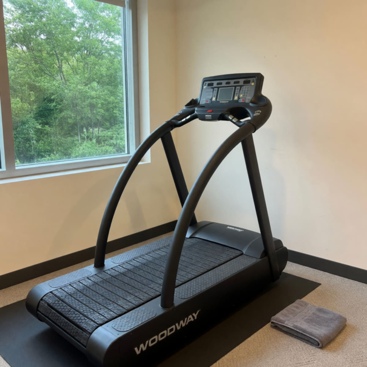 2016 Like New Woodway 4Front Treadmill 400 Lbs Capacity – Beverly Hills, CA