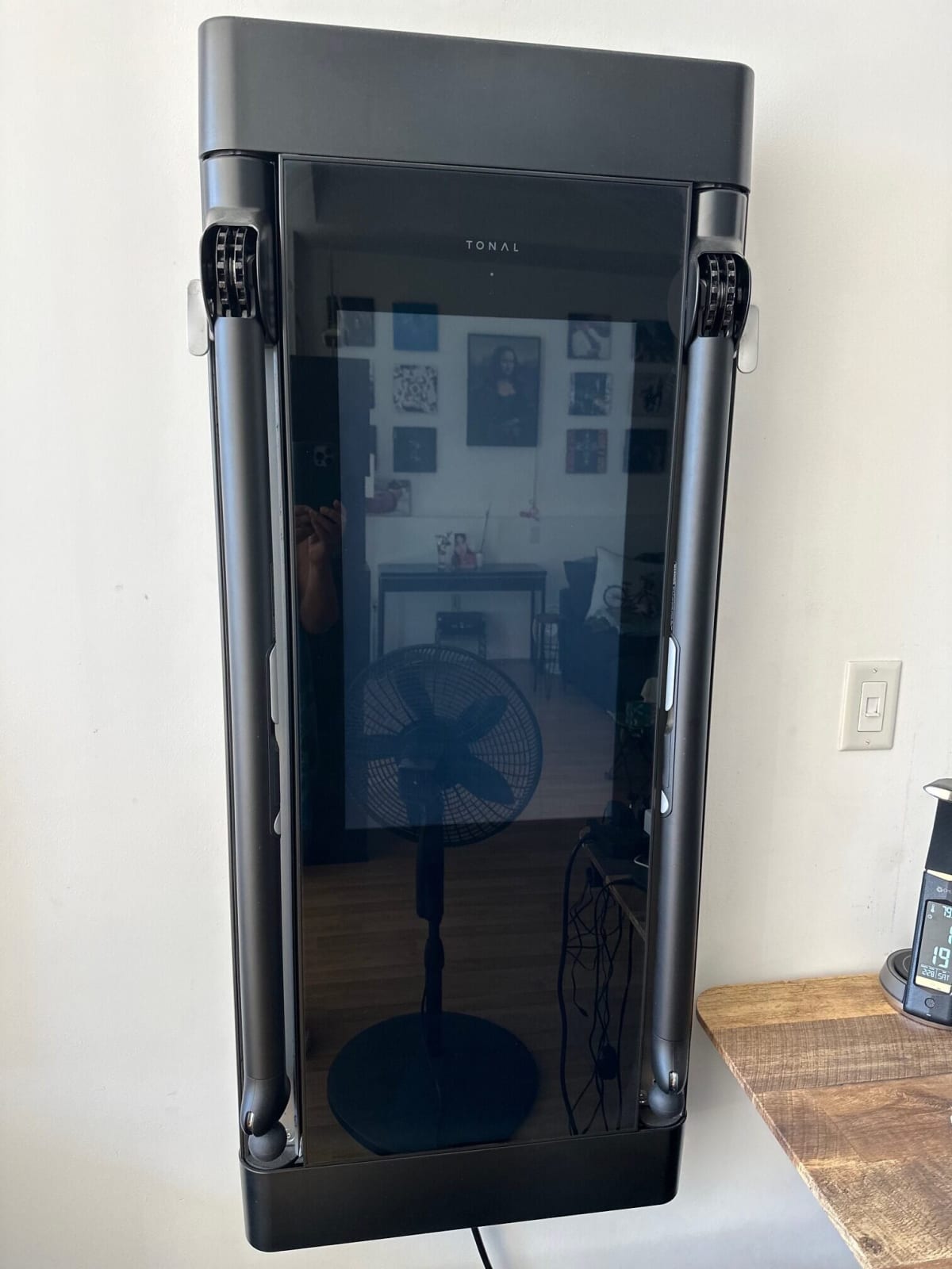 2022 Tonal Home Gym Like New with Smart Accessories and Wall Mount – San Diego, CA