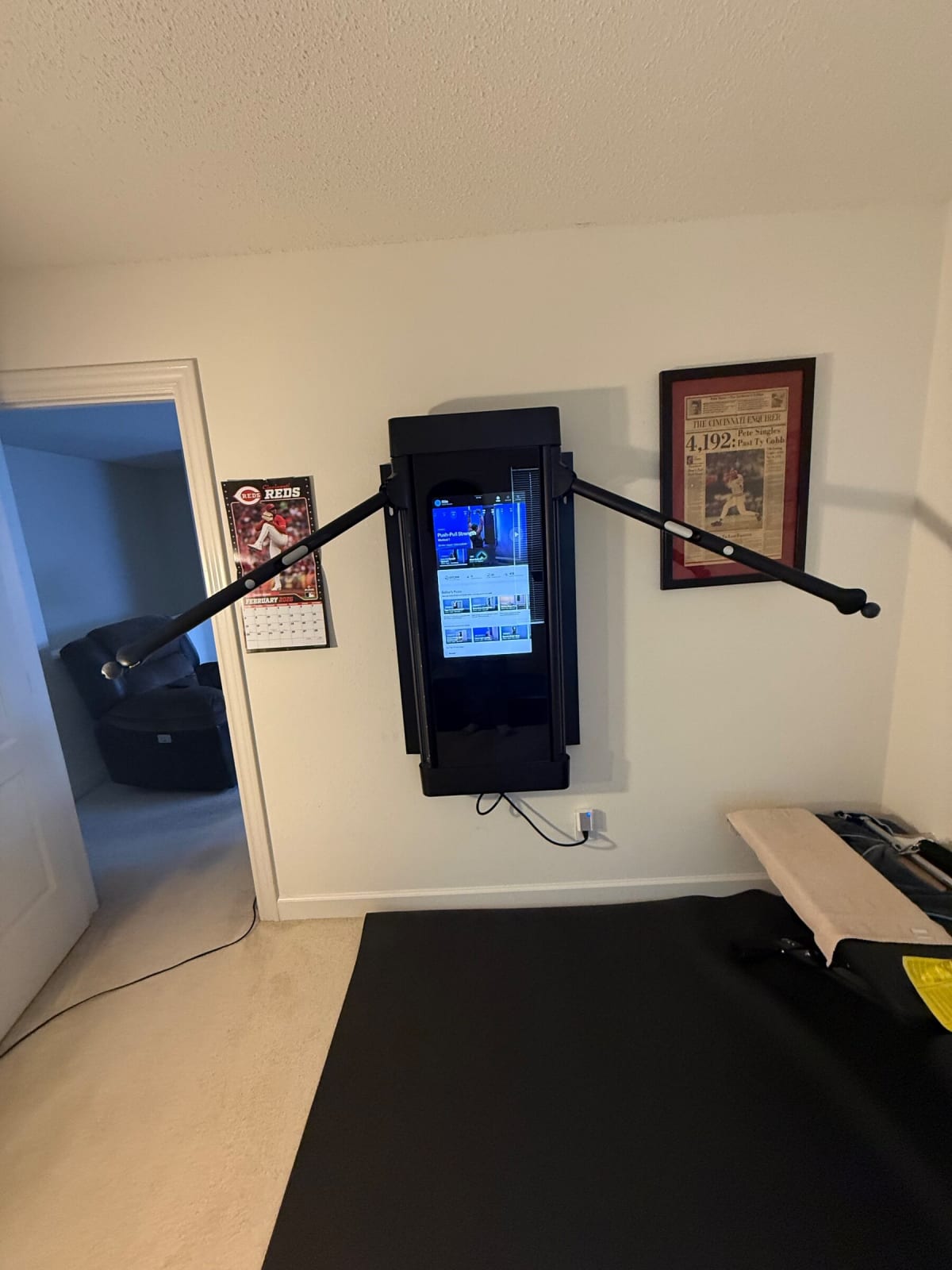 2022 Tonal Home Gym Like New with All Accessories 200 Lbs Resistance – Indianapolis, IN