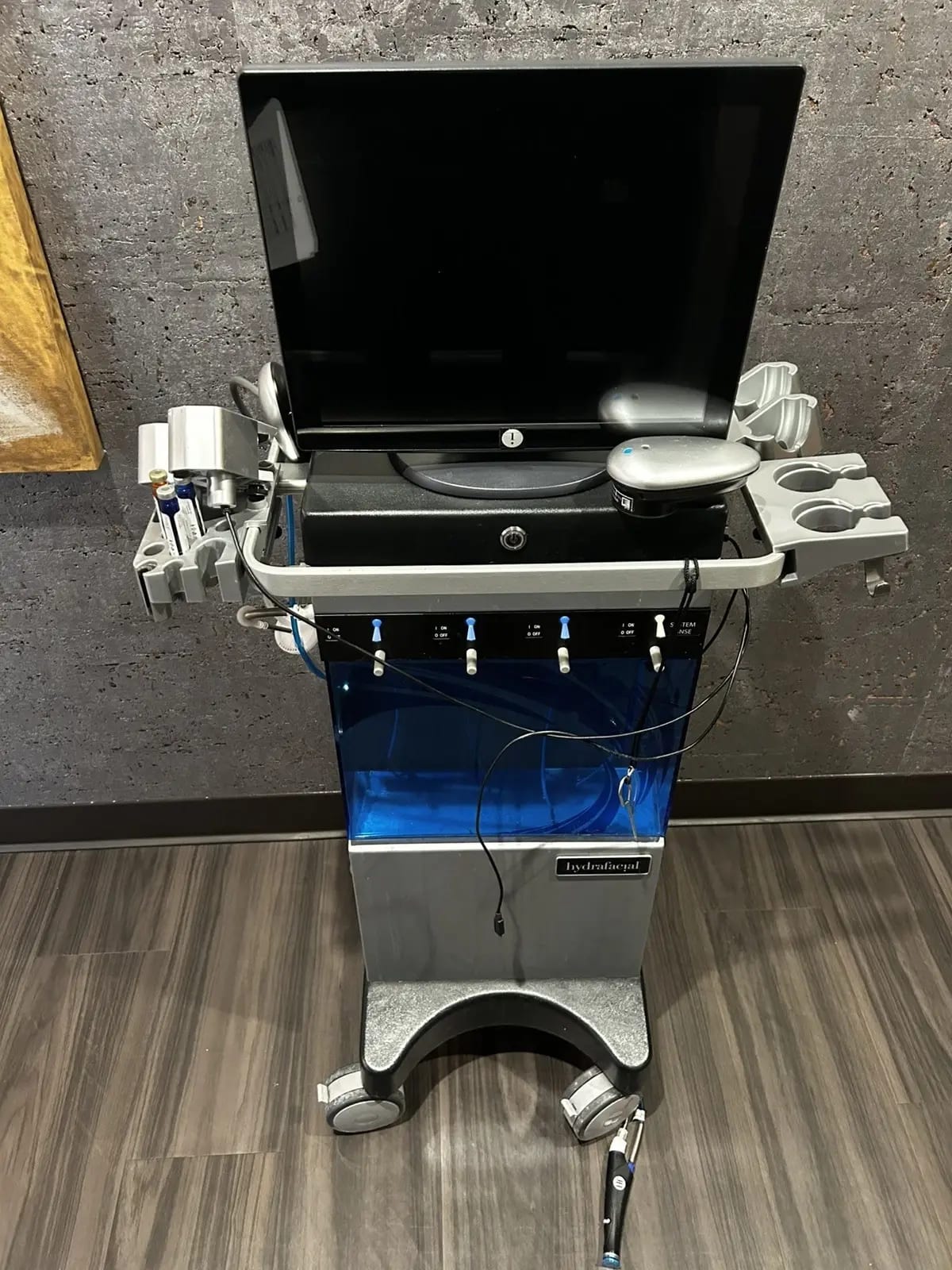 2020 Hydrafacial MD Elite Machine – Fair Condition, Includes Boosters – Fairfax, VA